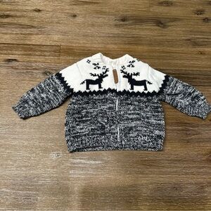 4/20$ Carter's Baby Black and White Reindeer Zip Up Sweater size 3 months
